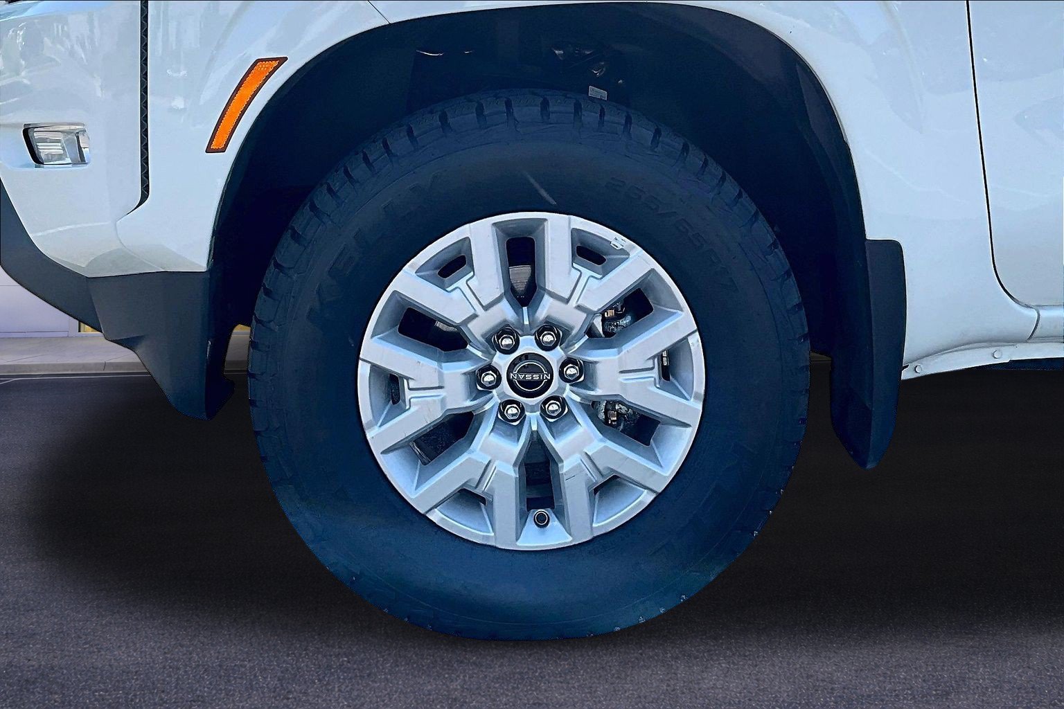 Used 2024 Nissan Frontier SV w/ SV Convenience Package AWD/4WD image 35