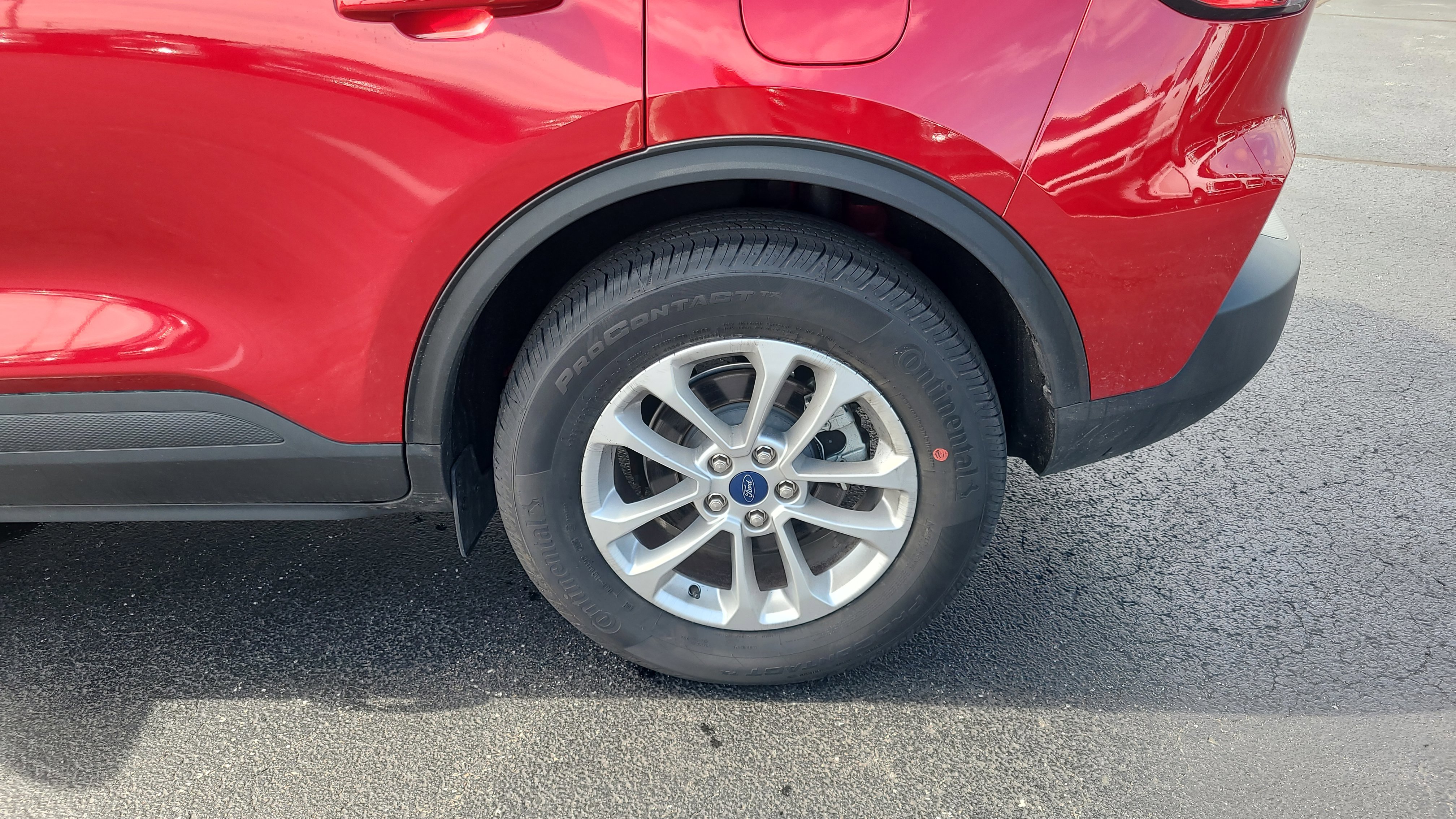 Certified 2022 Ford Escape SE w/ Cold Weather Package AWD/4WD image 10