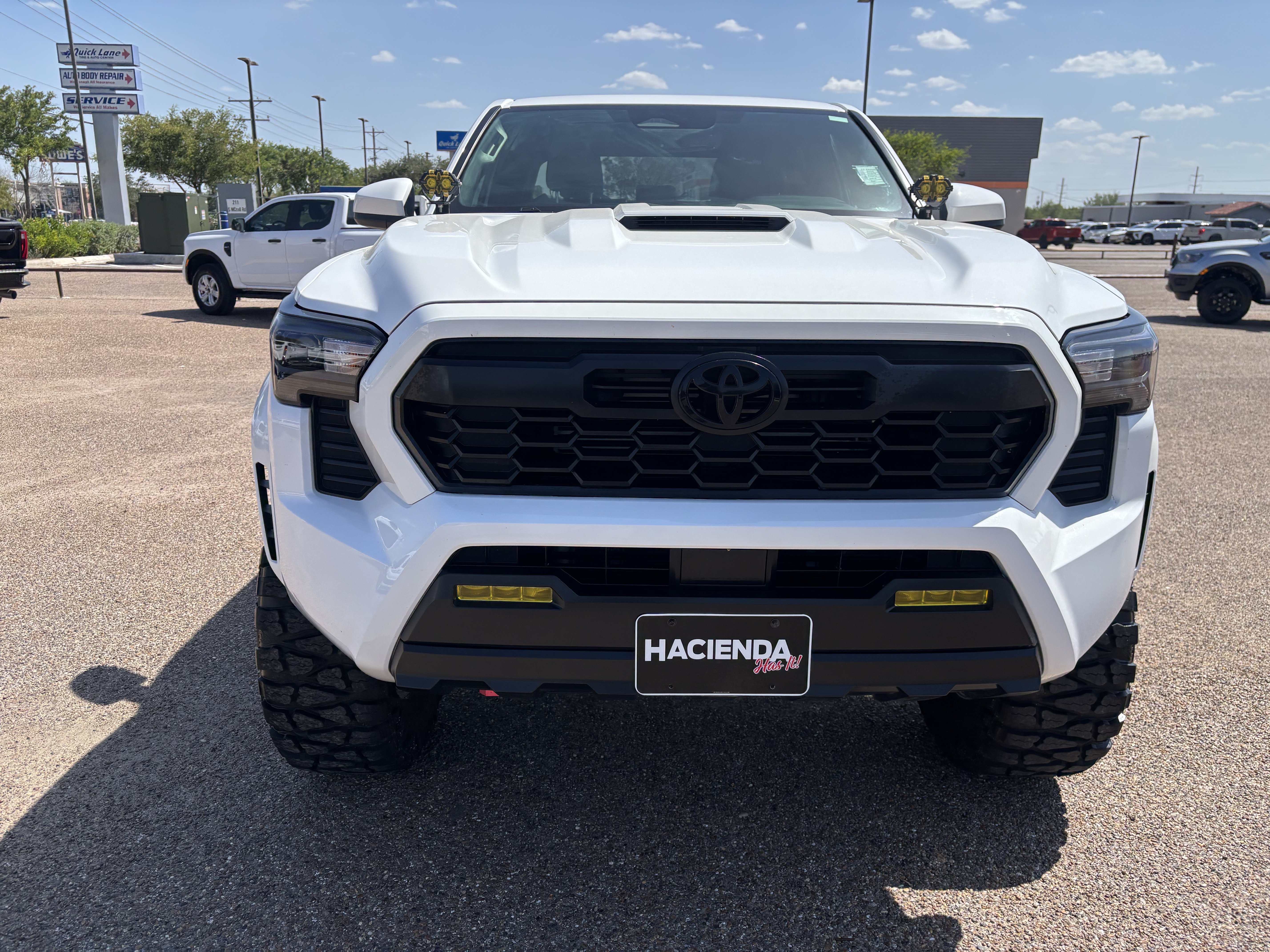 Used 2025 Toyota Tacoma TRD Sport AWD/4WD image 6