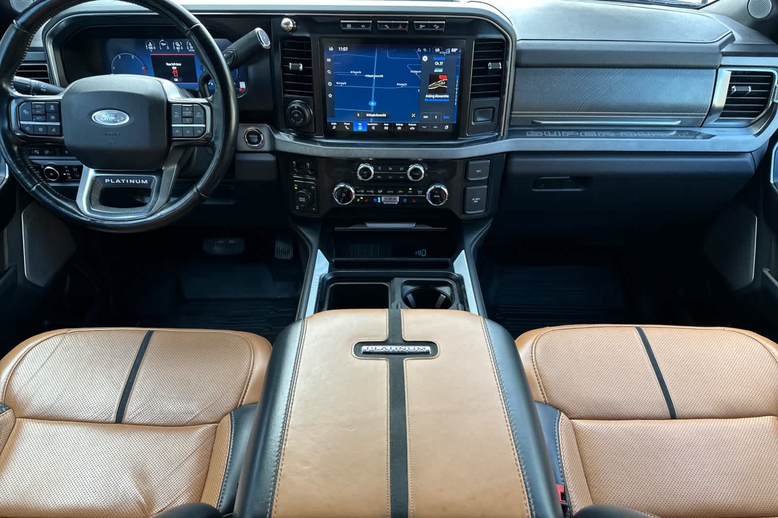 Certified 2023 Ford F350 Platinum AWD/4WD image 3