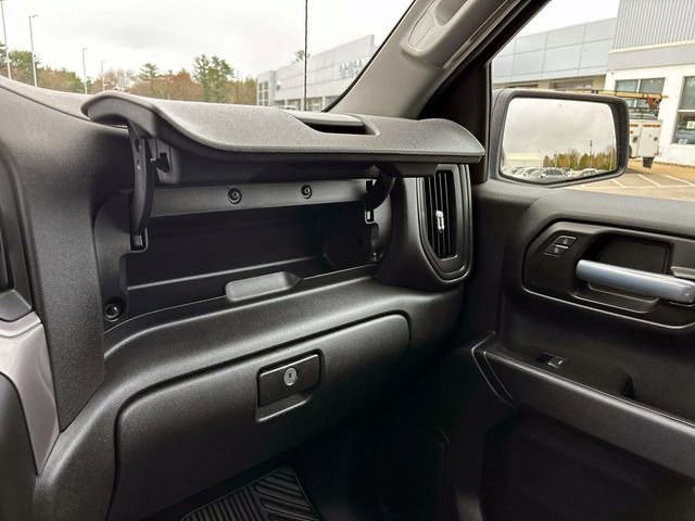 Used 2020 Chevrolet Silverado 1500 Custom w/ Custom Value Package image 21