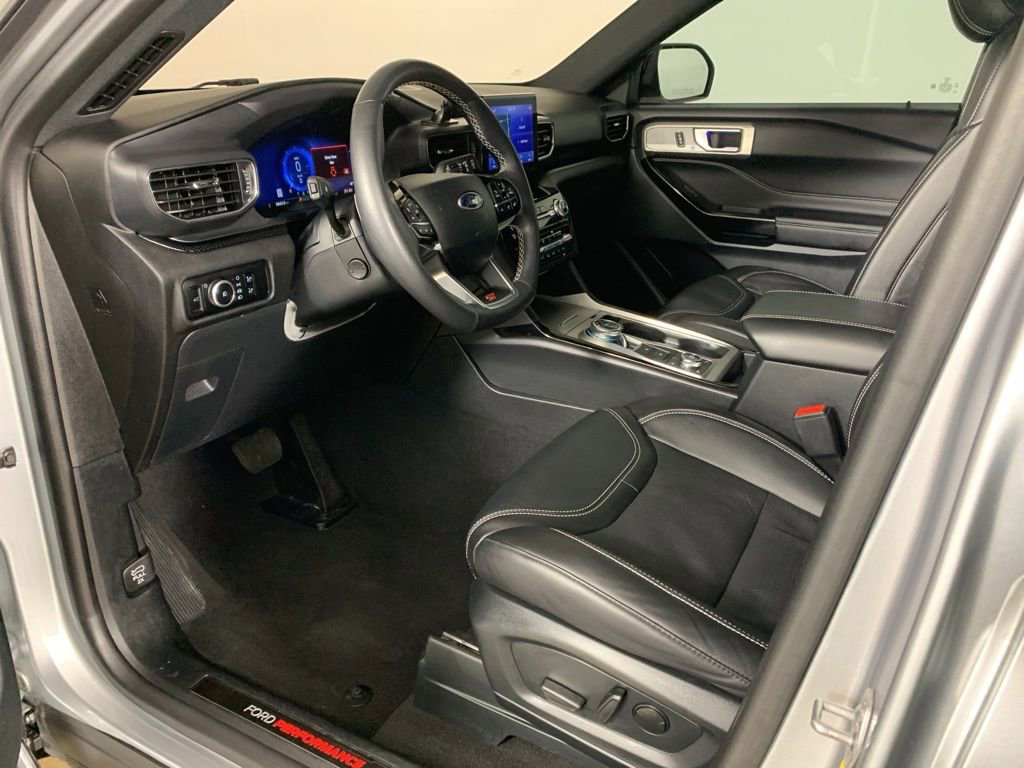Certified 2024 Ford Explorer ST AWD/4WD image 33