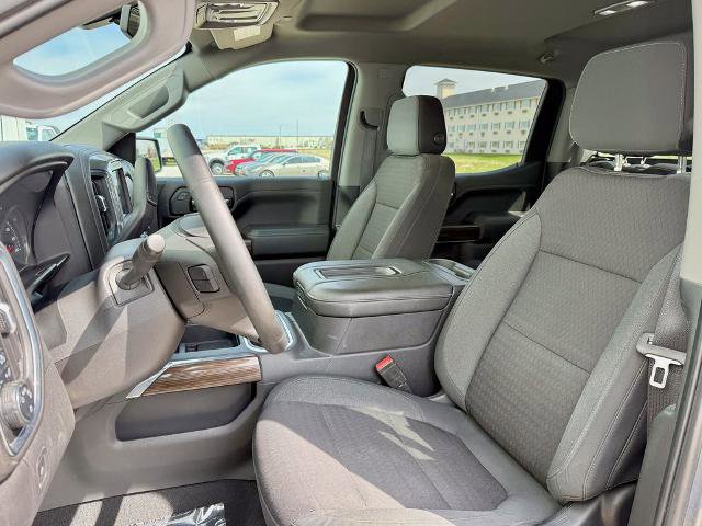 Used 2022 Chevrolet Silverado 1500 LT Trail Boss w/ LPO, Dark Essentials Package image 11