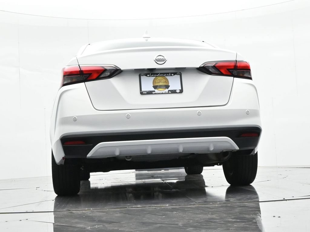 Used 2022 Nissan Versa SV FWD image 19