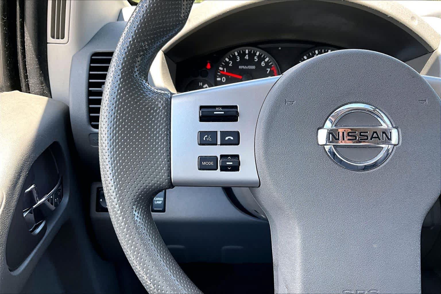 Used 2020 Nissan Frontier SV AWD/4WD image 24