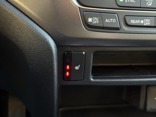 Used 2022 Honda Pilot Sport image 18