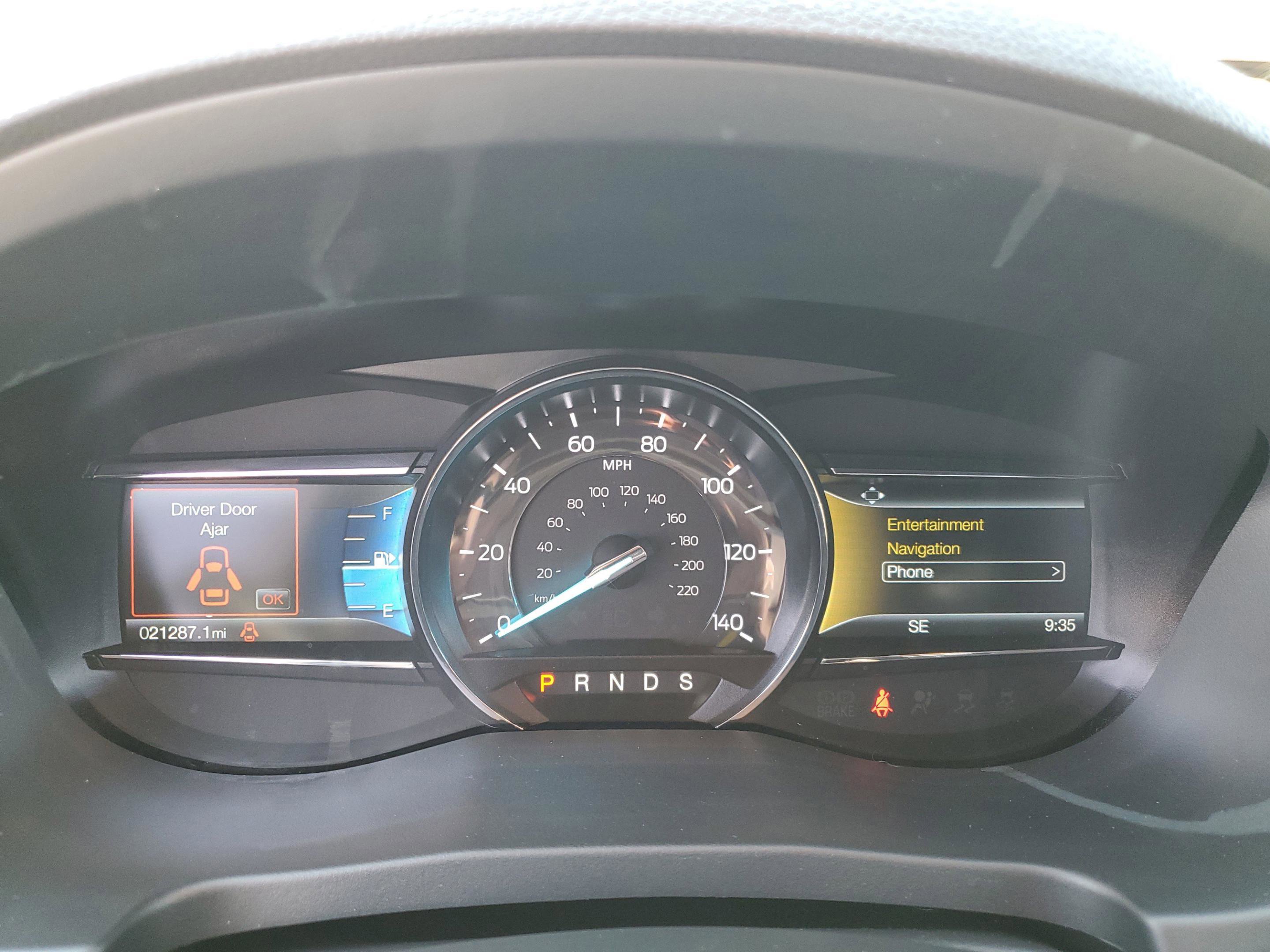 Certified 2019 Ford Explorer XLT w/ Equipment Group 201A FWD image 25