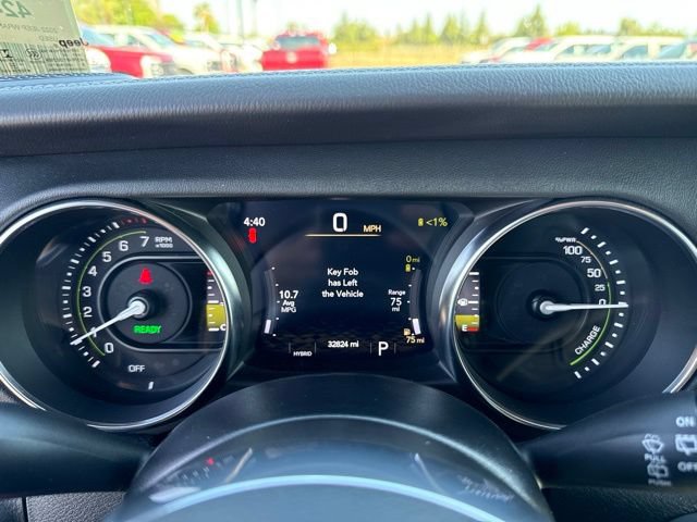 Used 2022 Jeep Wrangler Unlimited Sahara w/ Cold Weather Group AWD/4WD image 24