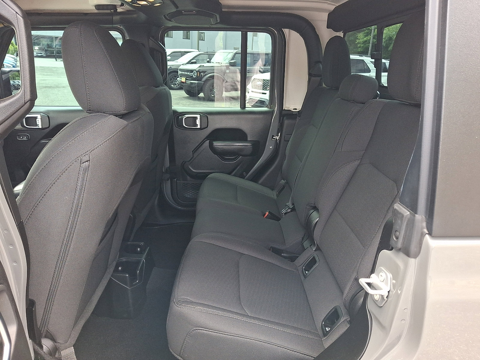 Used 2023 Jeep Gladiator Sport AWD/4WD image 10