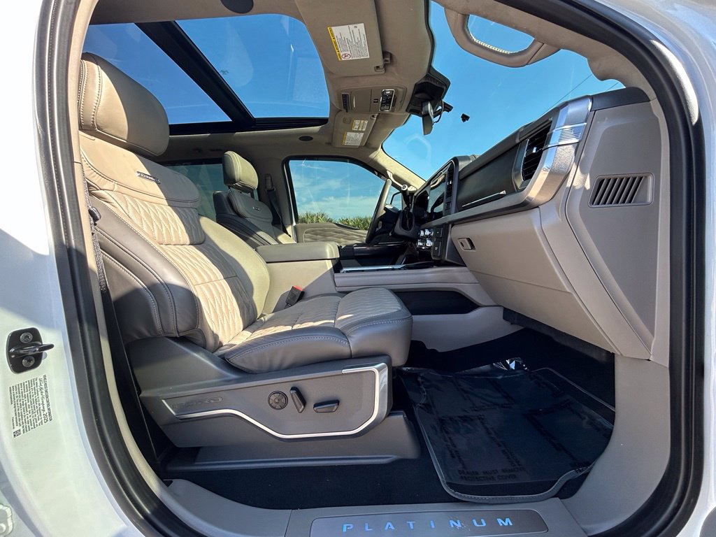 Certified 2025 Ford F350 Platinum w/ Platinum Plus Package AWD/4WD image 25