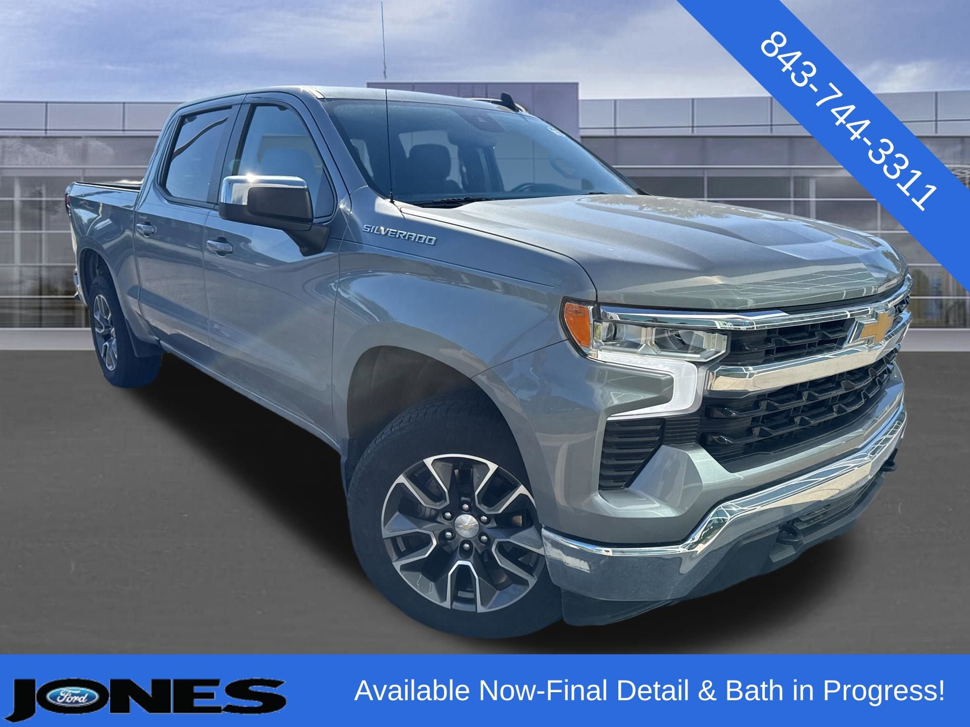 Used 2023 Chevrolet Silverado 1500 LT AWD/4WD image 1