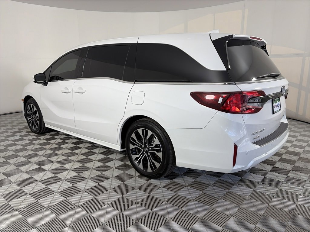 Used 2025 Honda Odyssey Elite image 3
