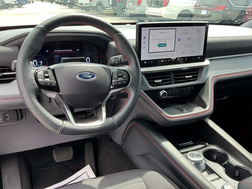 Certified 2025 Ford Explorer ST-Line w/ Premium Package RWD image 28