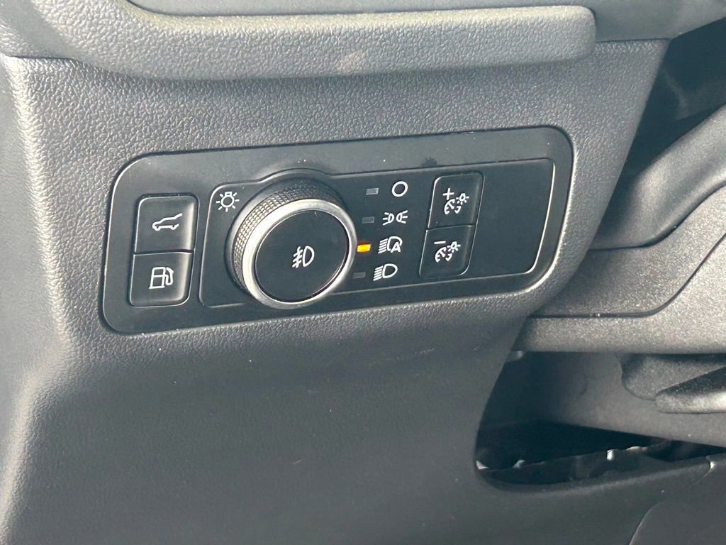 Certified 2024 Ford Escape SE w/ PHEV Premium Package image 37