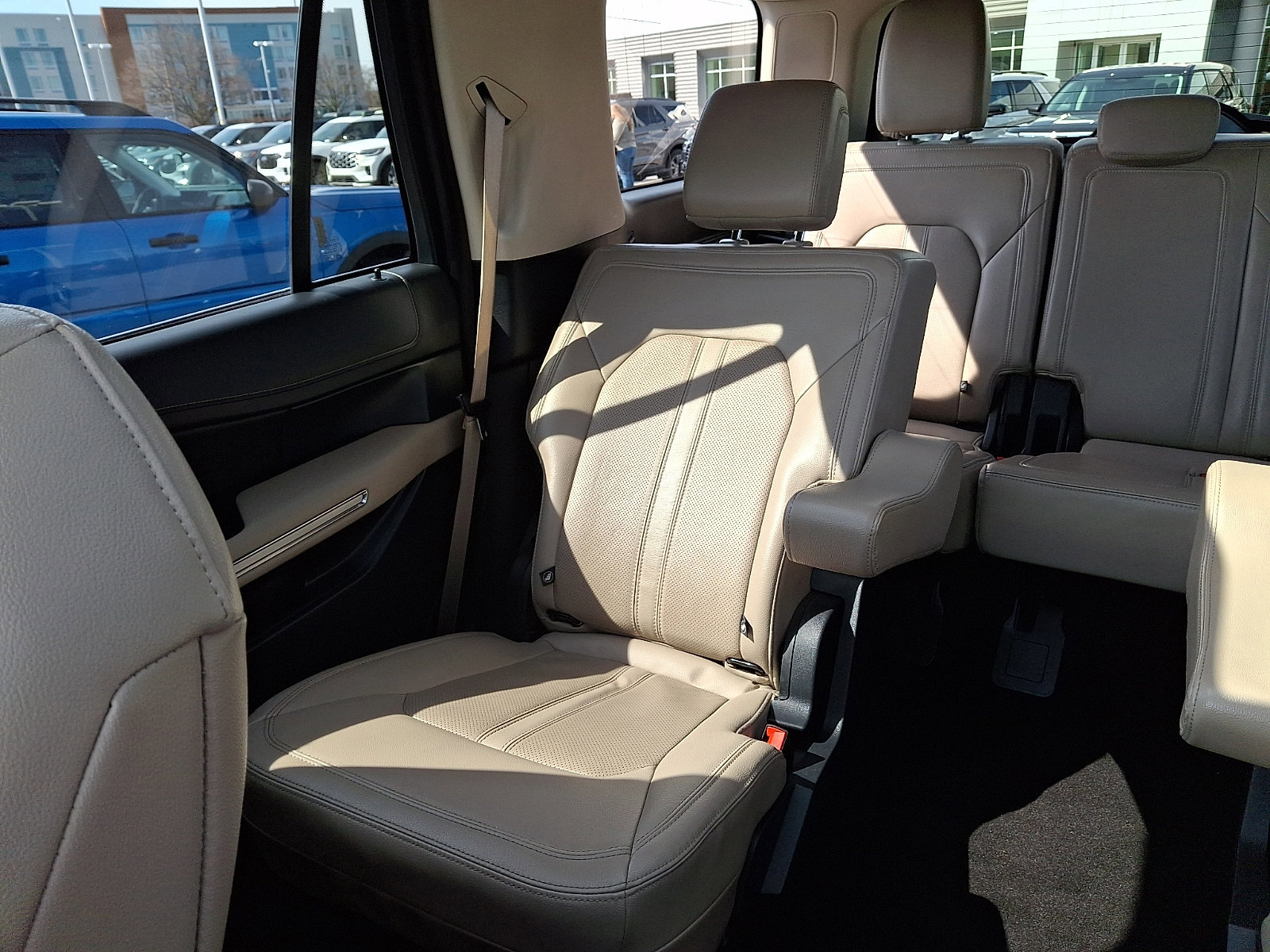 Certified 2023 Ford Expedition Limited image 18