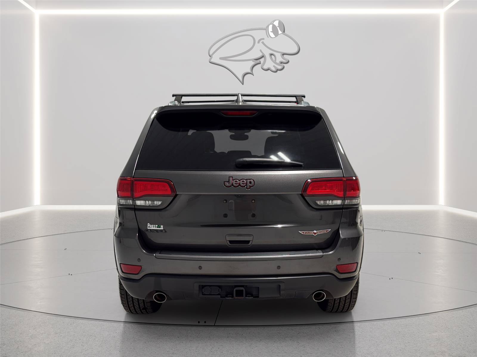 Used 2019 Jeep Grand Cherokee Trailhawk w/ Trailhawk Luxury Group AWD/4WD image 4