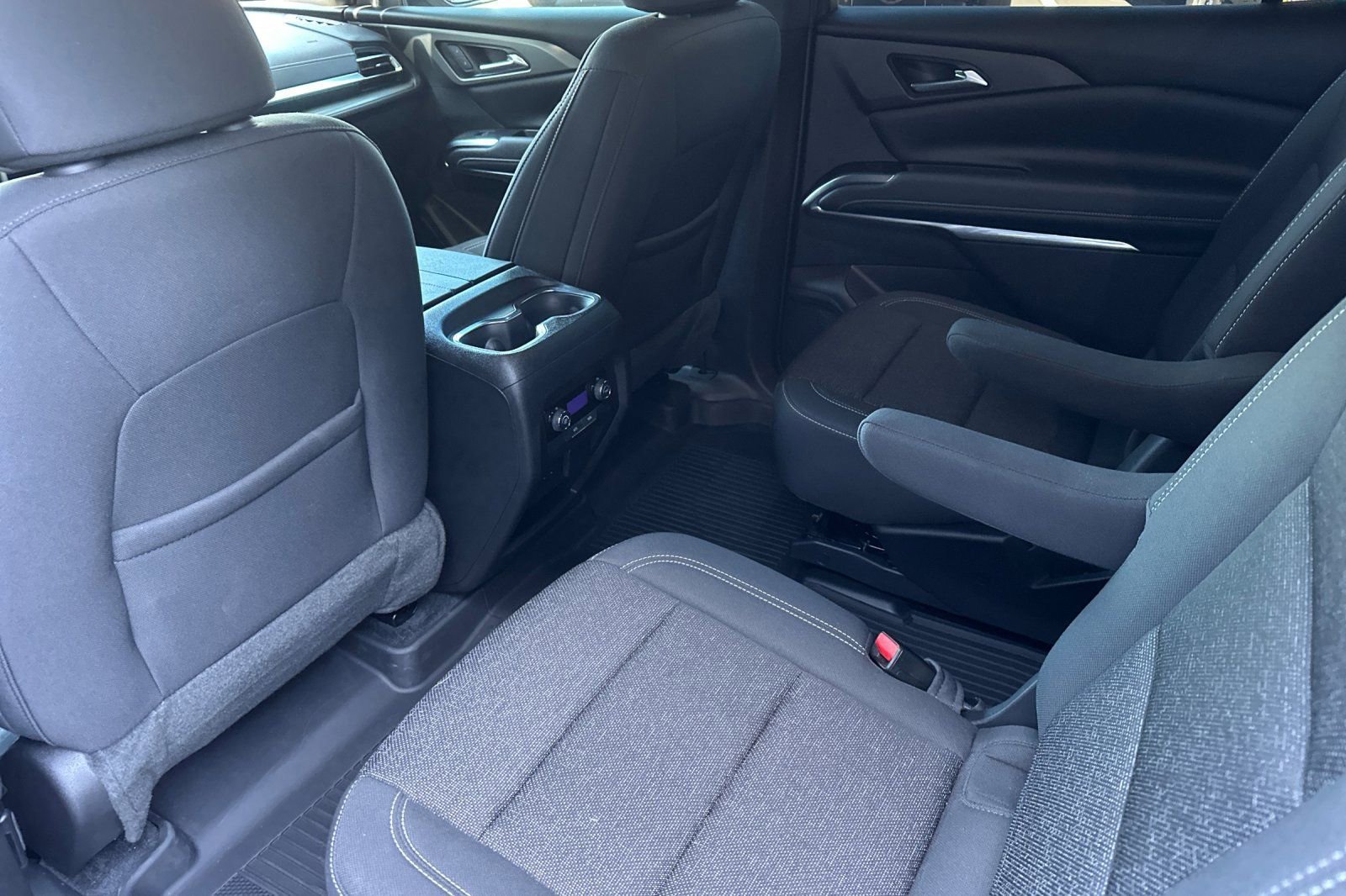 Used 2024 Chevrolet Traverse LT w/ Trailering Package image 15