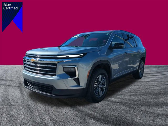 Used 2025 Chevrolet Traverse LT