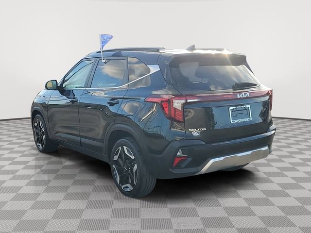 Used 2024 Kia Seltos SX w/ SX Sunroof Package image 3