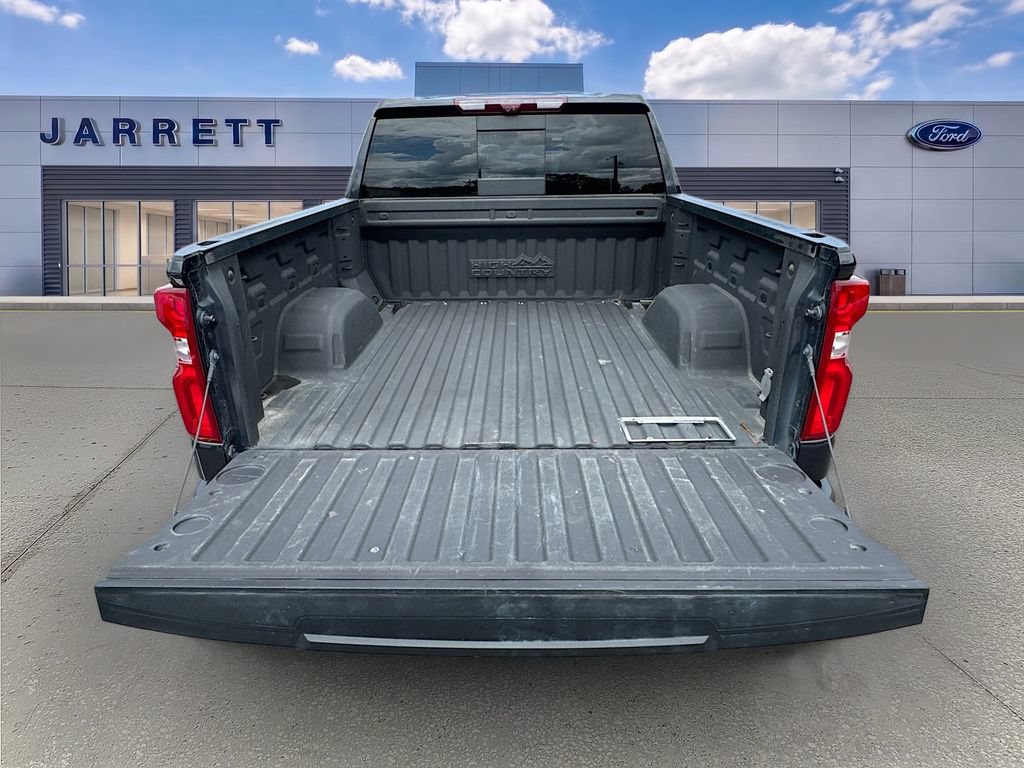 Used 2023 Chevrolet Silverado 1500 High Country w/ Technology Package AWD/4WD image 30