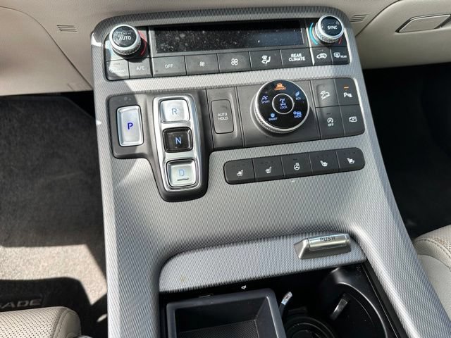 Used 2023 Hyundai Palisade Limited w/ Cargo Package AWD/4WD image 28