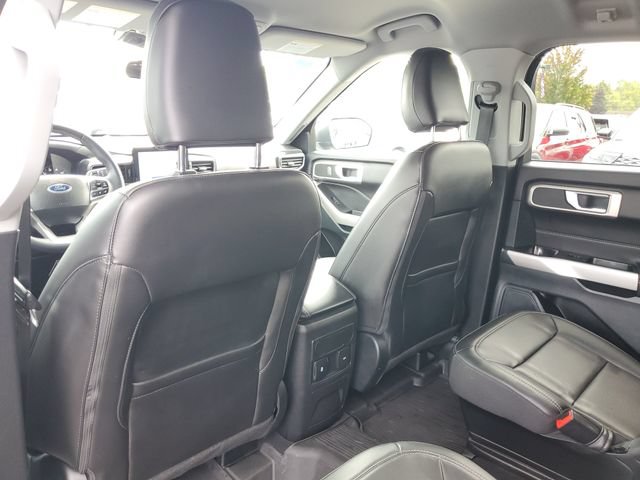 Certified 2024 Ford Explorer XLT w/ Equipment Group 202A AWD/4WD image 30