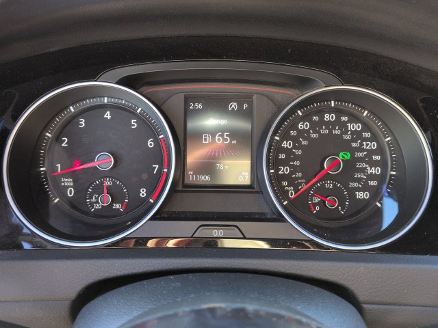Used 2019 Volkswagen Golf 4-Door FWD image 31