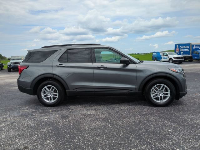 Certified 2026 Ford Explorer Active RWD image 4