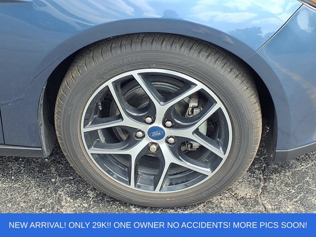 Certified 2018 Ford Focus SEL FWD image 29