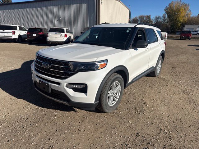 Certified 2021 Ford Explorer XLT w/ Equipment Group 202A AWD/4WD image 5