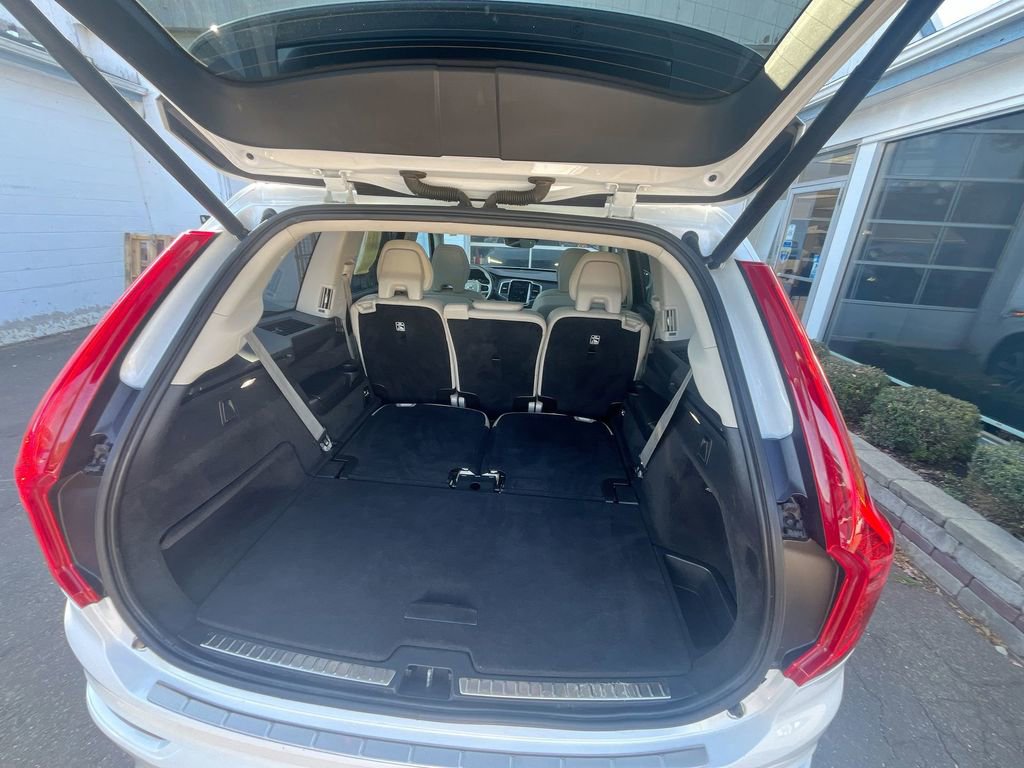 Used 2019 Volvo XC90 T5 Momentum w/ Multimedia Package image 25