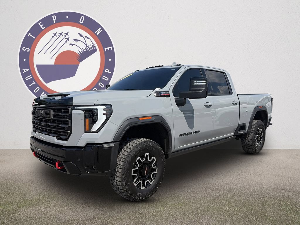 Used 2025 GMC Sierra 2500 AT4X AWD/4WD image 2