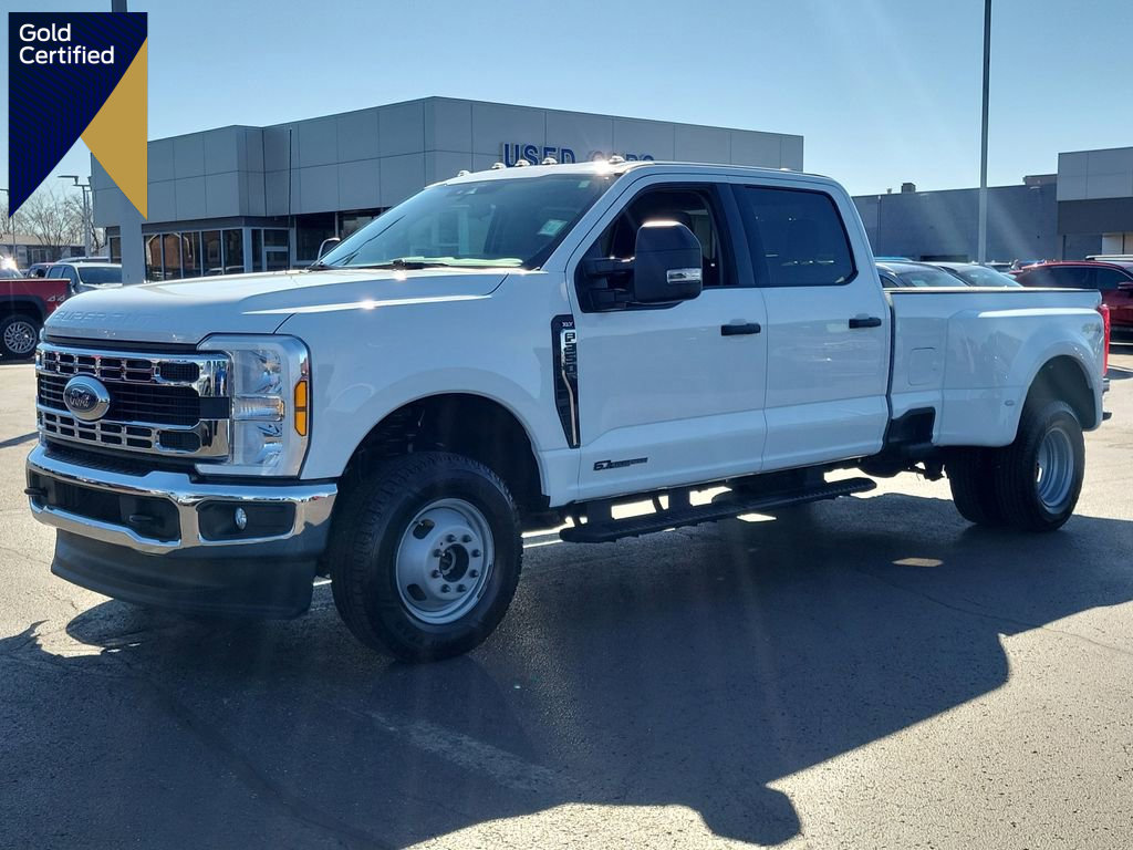 Certified 2025 Ford F350 XLT image 1