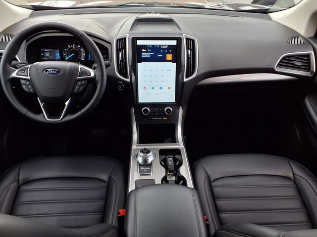 Certified 2024 Ford Edge SEL w/ Convenience Package AWD/4WD image 13