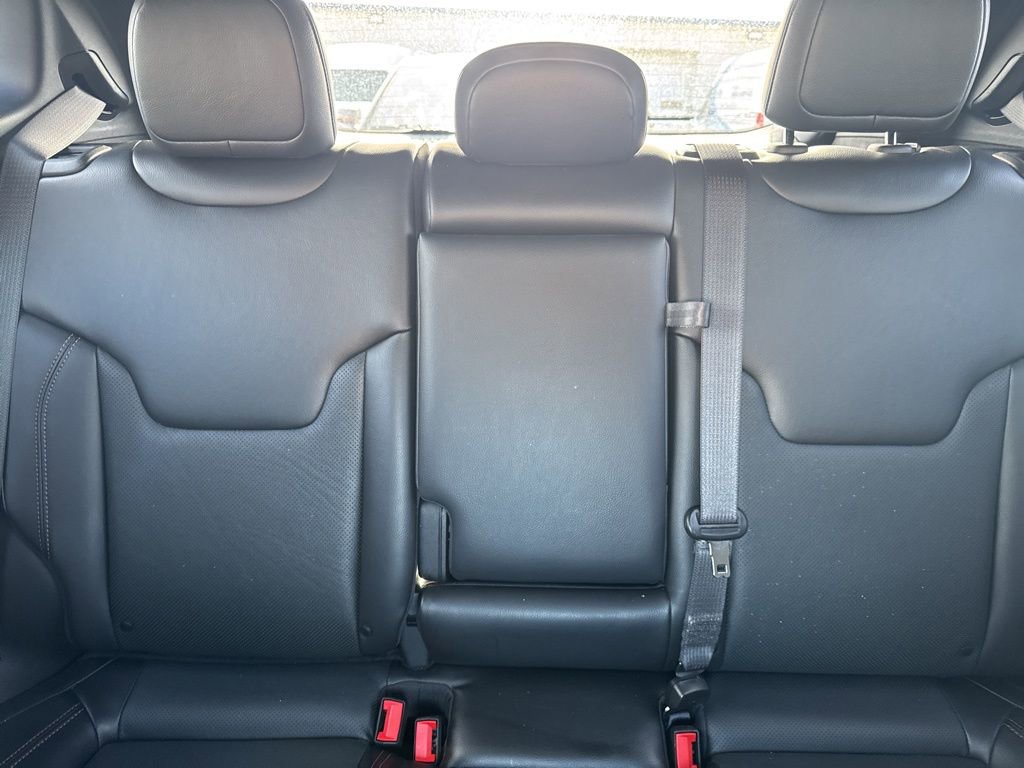 Used 2023 Jeep Compass Latitude image 30