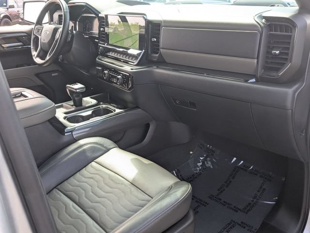 Used 2022 Chevrolet Silverado 1500 ZR2 w/ Technology Package AWD/4WD image 29