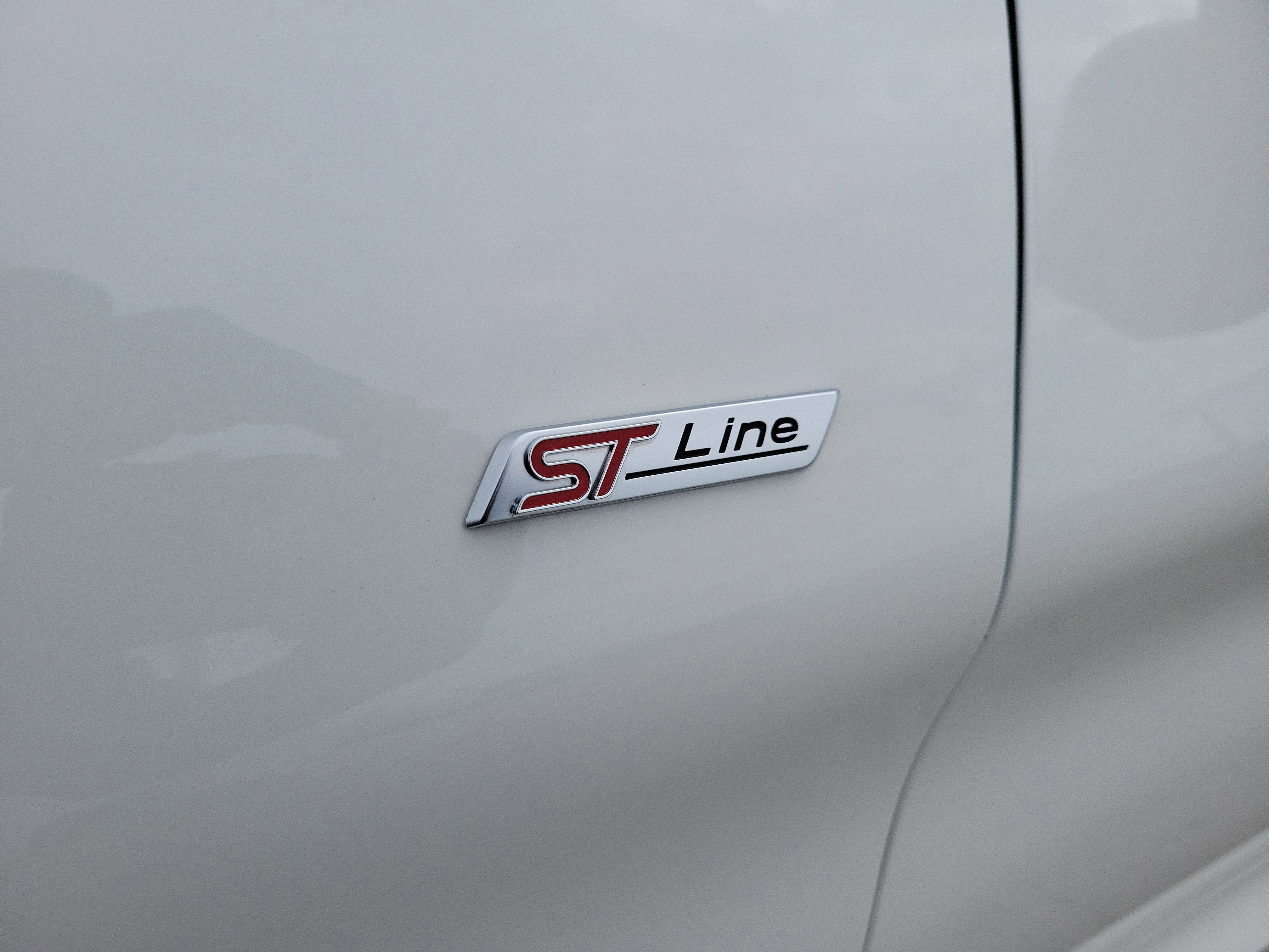 Certified 2023 Ford Explorer ST-Line w/ Class IV Trailer Tow Package RWD image 32