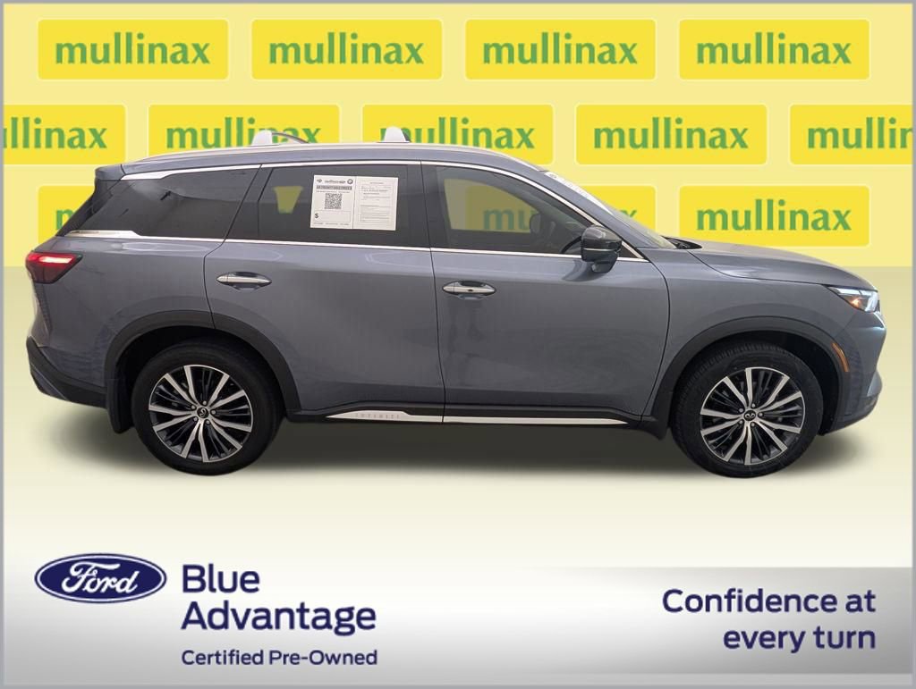 Used 2023 INFINITI QX60 Sensory w/ Vision Package image 6