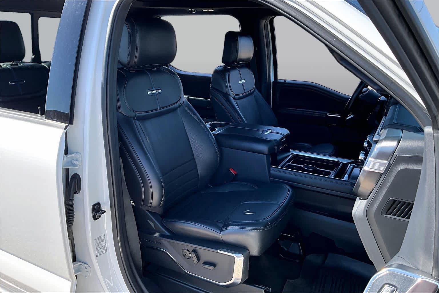 Certified 2026 Ford F350 Platinum w/ FX4 Off-Road Package AWD/4WD image 9