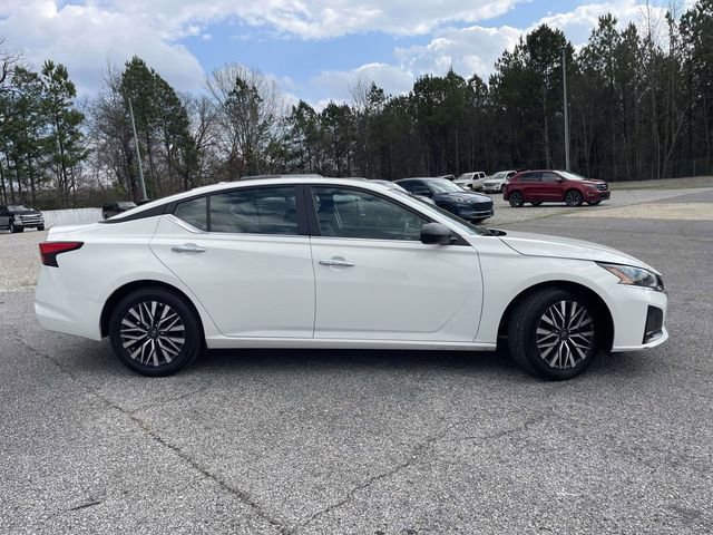 Used 2025 Nissan Altima 2.5 SV image 5