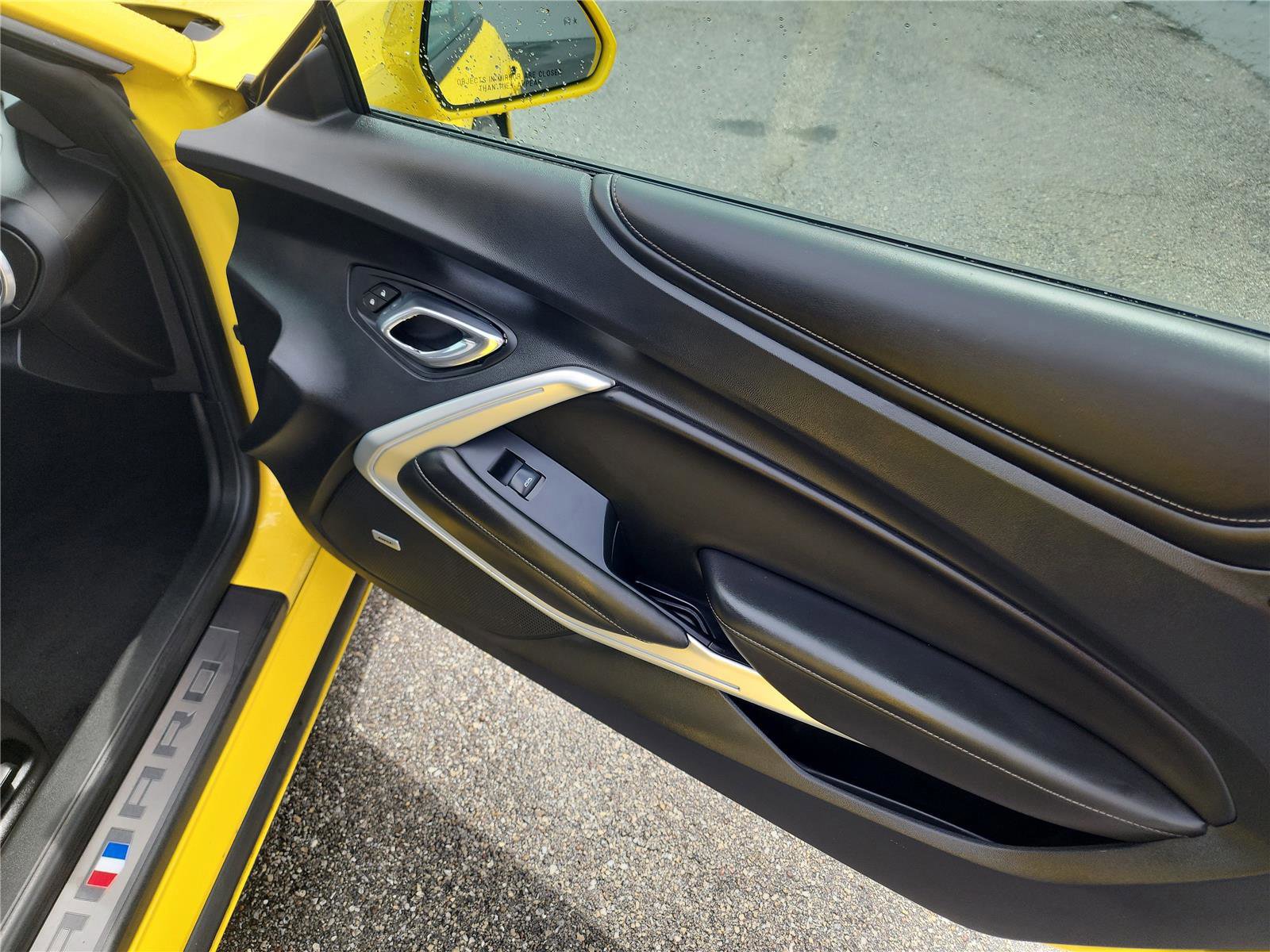 Used 2017 Chevrolet Camaro SS RWD image 21