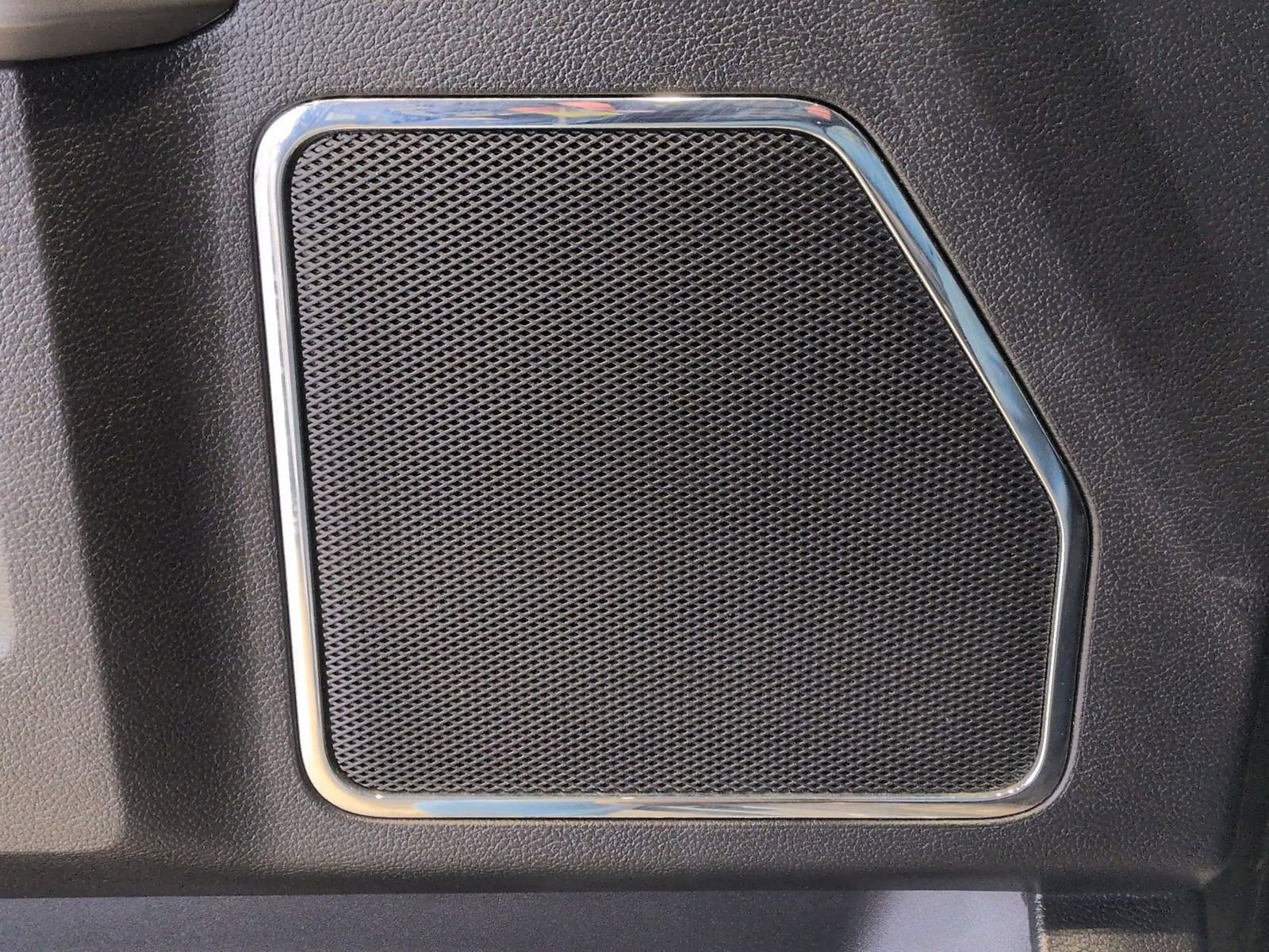 Certified 2018 Ford F150 Platinum w/ Technology Package image 36