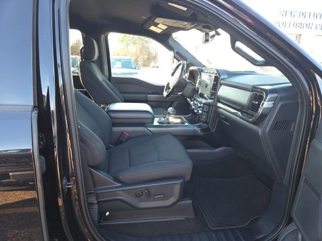 Certified 2022 Ford F150 XLT w/ Equipment Group 302A High image 32