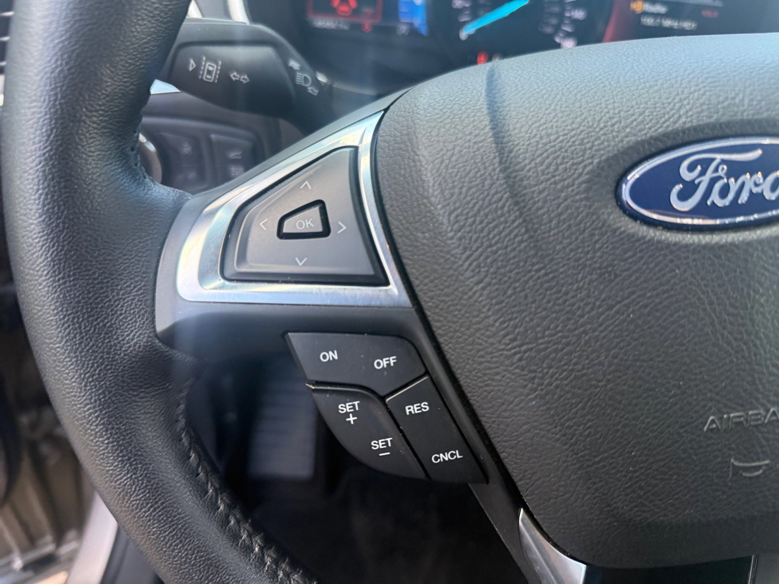 Certified 2020 Ford Edge Titanium image 20