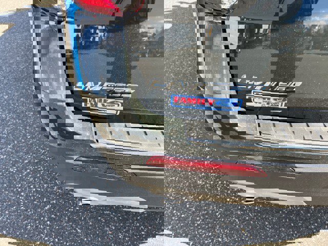 Certified 2023 Ford Explorer Limited w/ Equipment Group 301A image 24