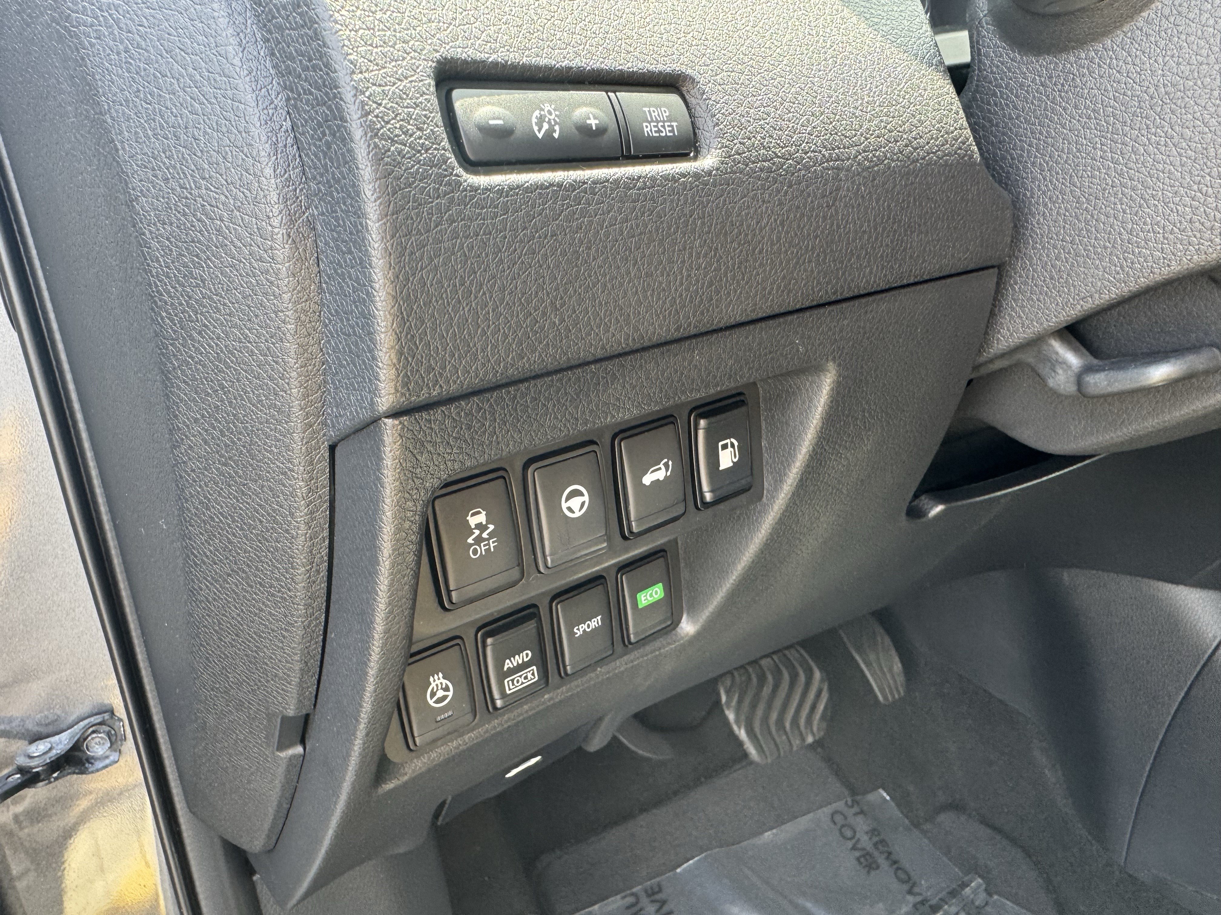 Used 2019 Nissan Rogue SL AWD/4WD image 34