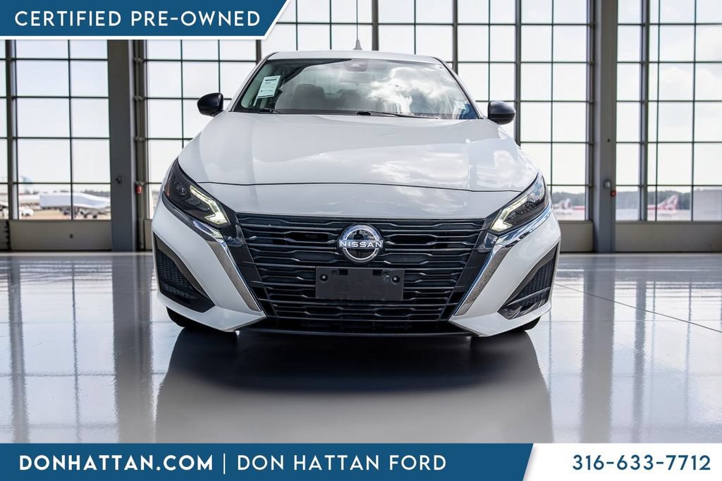 Used 2025 Nissan Altima 2.5 SV FWD image 26