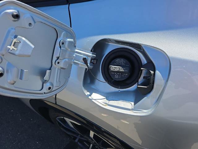 Used 2025 Toyota Prius Plug-In Hybrid w/ Limited Premium Package image 15