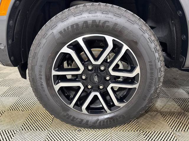 Certified 2024 Ford Ranger Lariat w/ Trailer Tow Package RWD image 11