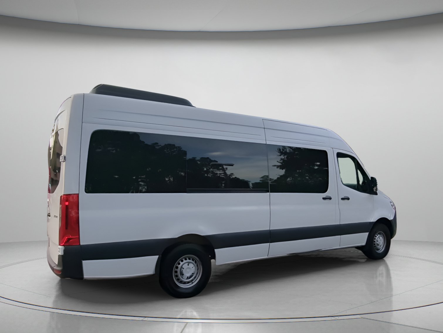 Used 2025 Mercedes-Benz Sprinter 2500 image 29